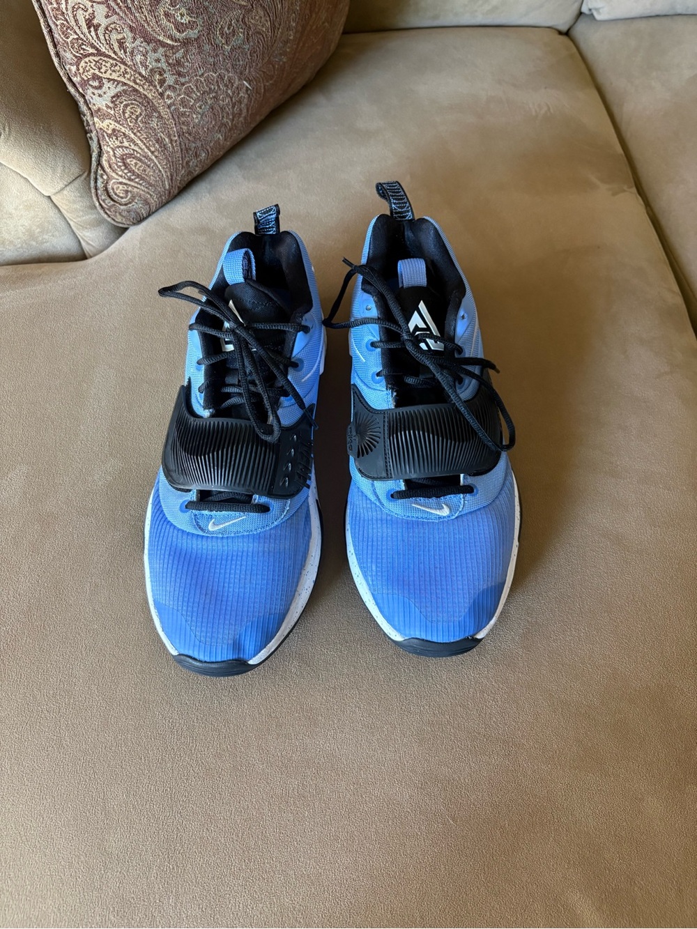 Nike Freak 3 GA Men’s Blue and Black Athletic Sneakers